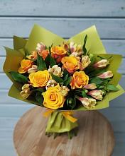 Букет цветов из:  Альстромерии и Розы #REPLACE_PRED# Первомайский