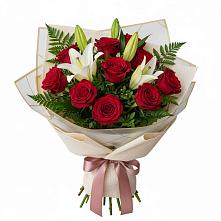 Букет цветов из:  Лилии и Розы #REPLACE_PRED# Первомайский