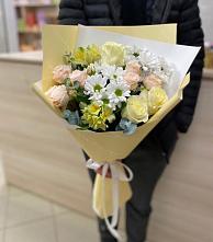 Букет цветов из:  Альстромерии, Розы и Хризантемы #REPLACE_PRED# Первомайский