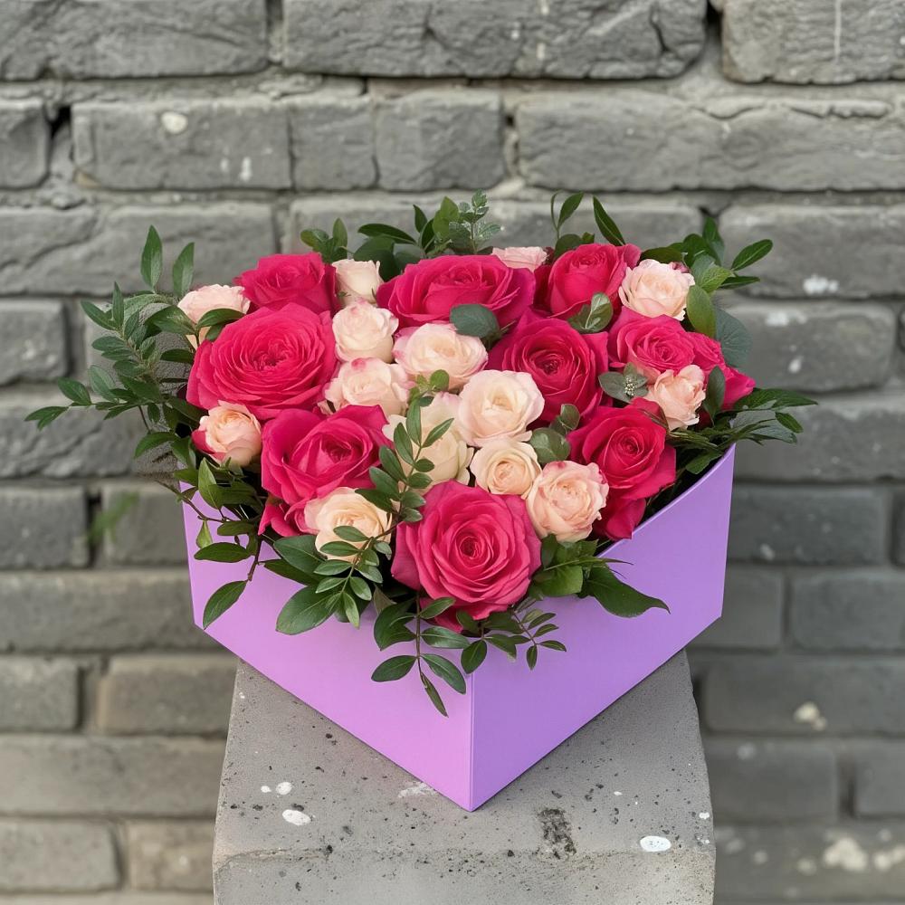 Цветочная композиция из Розы в коробке в Первомайский