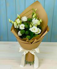 Букет цветов из:  Хризантемы и Лизиантусы #REPLACE_PRED# Первомайский