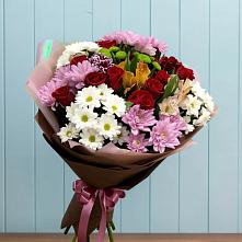 Букет цветов из:  Розы, Хризантемы и Альстромерии в Первомайский